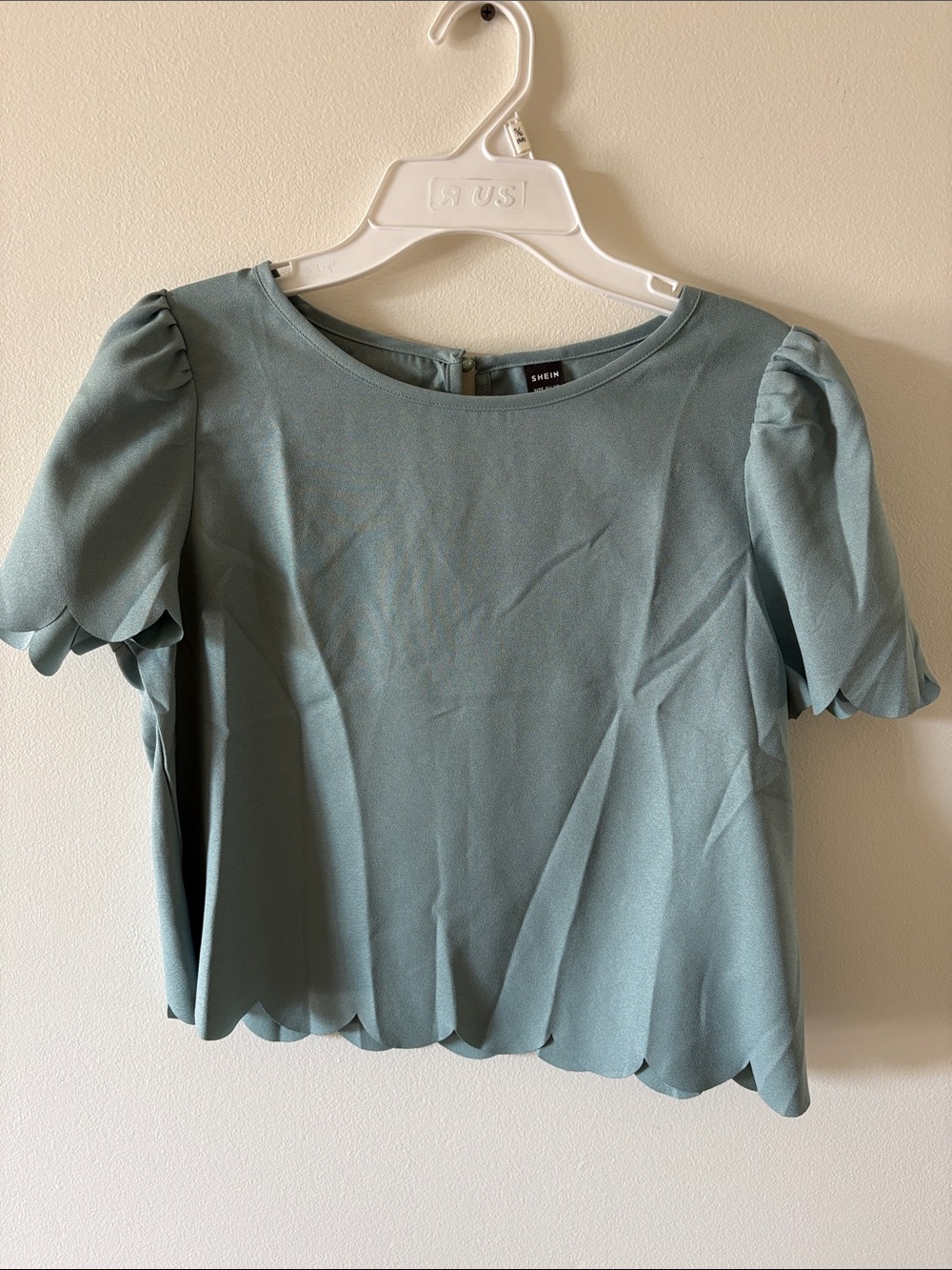 SHEIN Seafoam Green Scallop Edge Short Sleeve Top